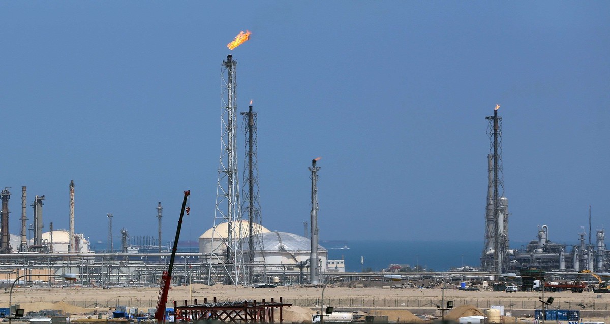 توقعات بتباطؤ طفيف في الناتج الإجمالي بالكويت