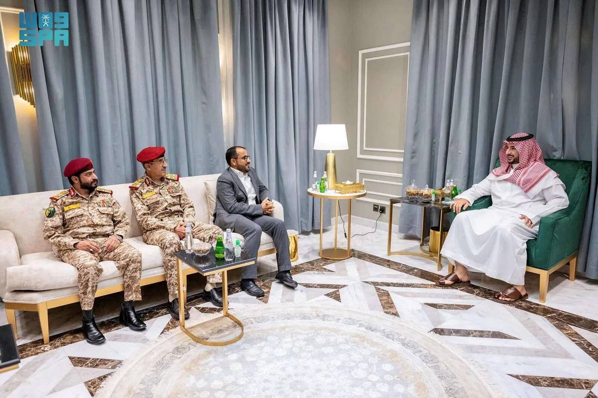 وزير الدفاع السعودي الأمير خالد بن سلمان يلتقي الوفد الحوثي