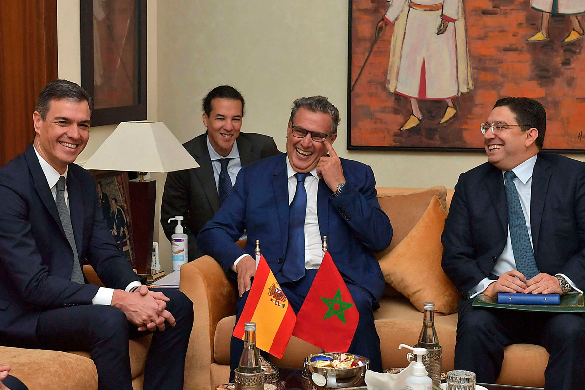 علاقات وثيقة 