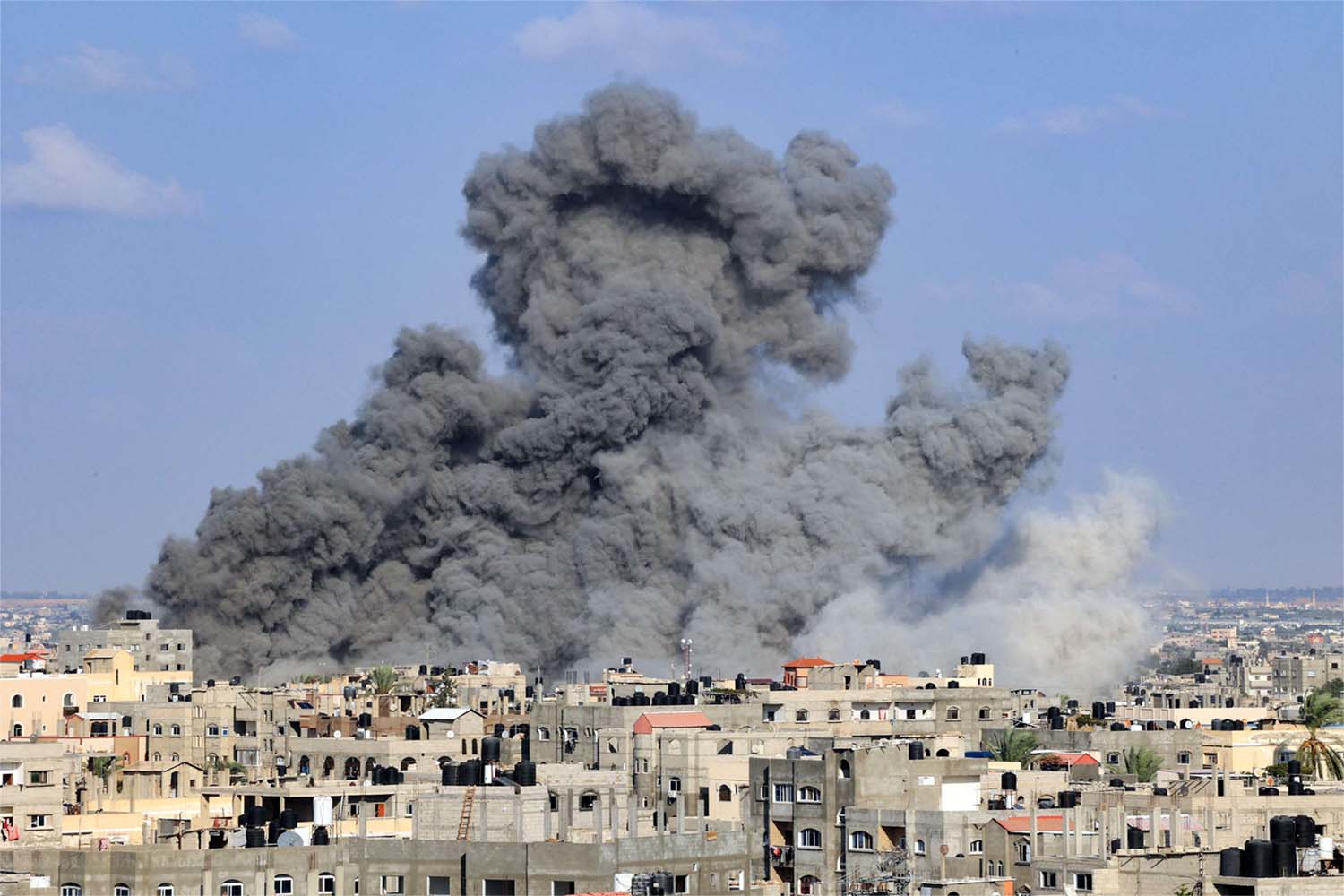 The pounding of Gaza continues unabated
