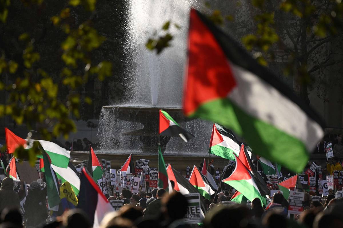 متظاهرون في لندن ضد الحرب في غزة