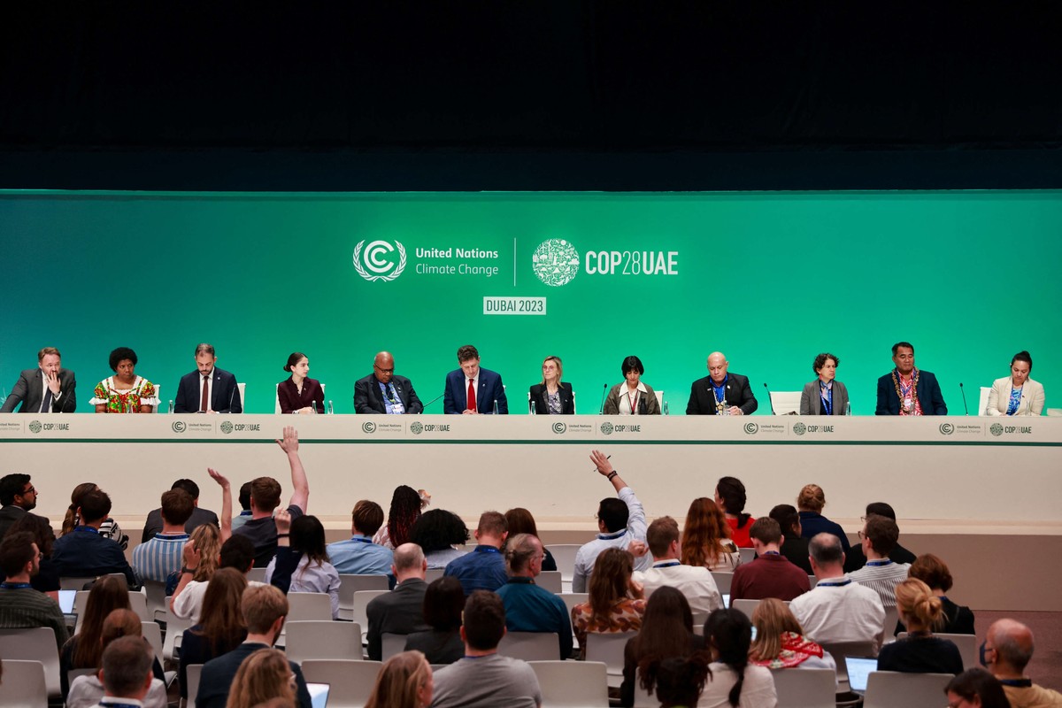 مؤتمر المناخ يسعى إلى إدراج إشارة تاريخية حول مصير الوقود الأحفوري