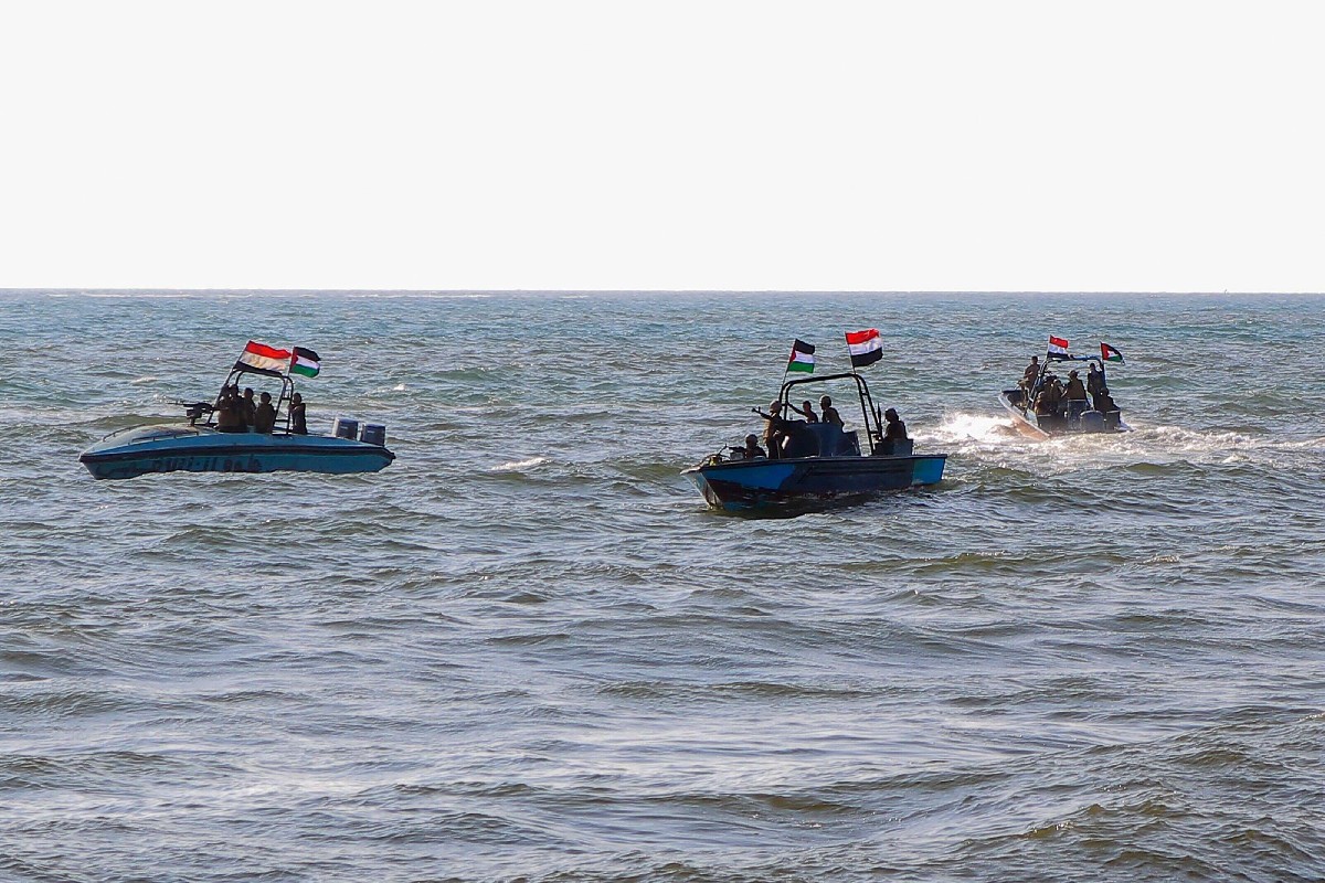 الحوثيون يخوضون مواجهة بالوكالة عن إيران في البحر الأحمر