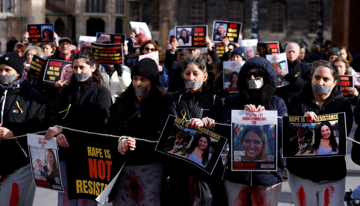 نتنياهو يواجه ضغوط عائلات الرهائن