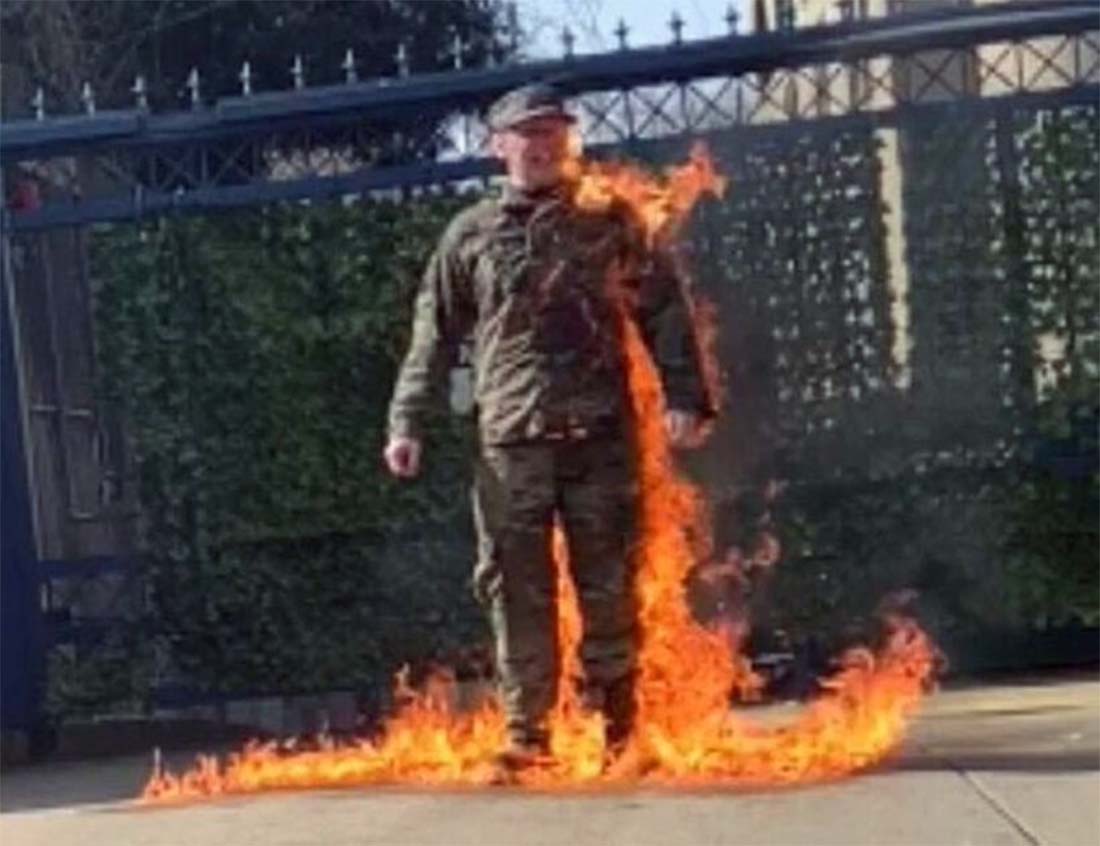He screamed "Free Palestine"