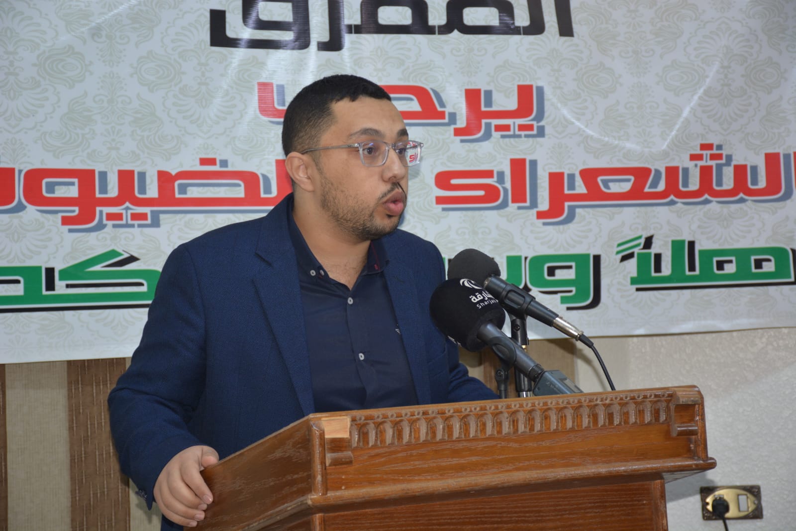 الشاعر حسام شديفات 