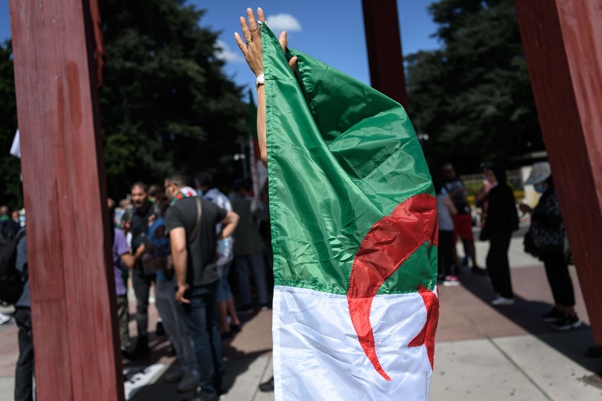 حقوق الانسان مهددة في الجزائر كما في ايران