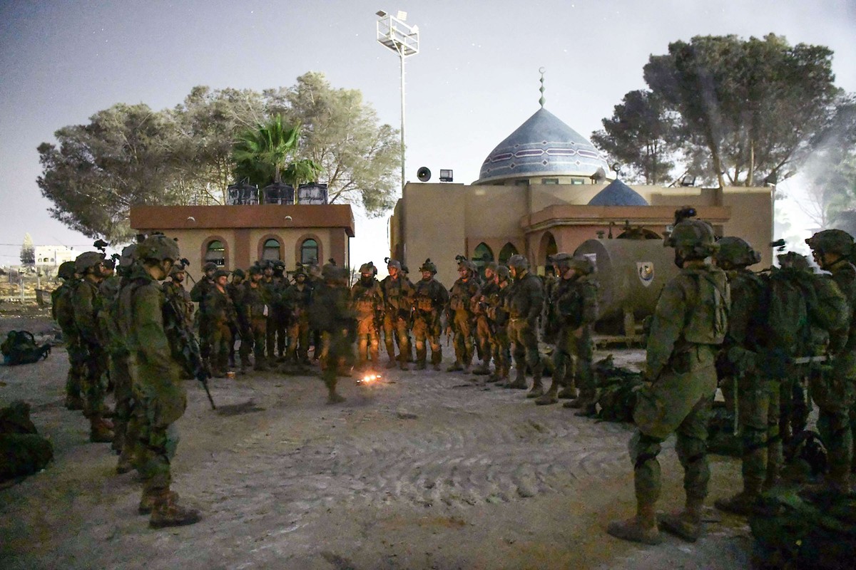 اسرائيل تعيد السيطرة على بعض المناطق في غزة دون هزم حماس