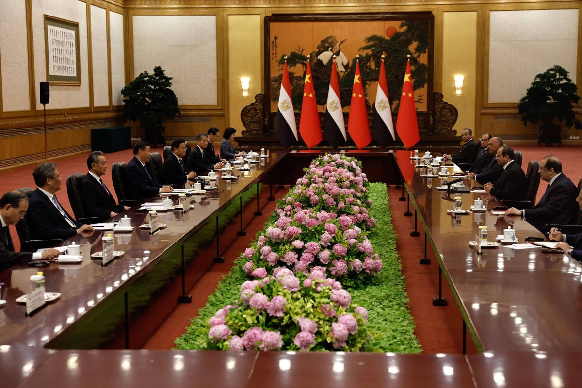 مصر تبحث عن دعم اقتصادي من الصين