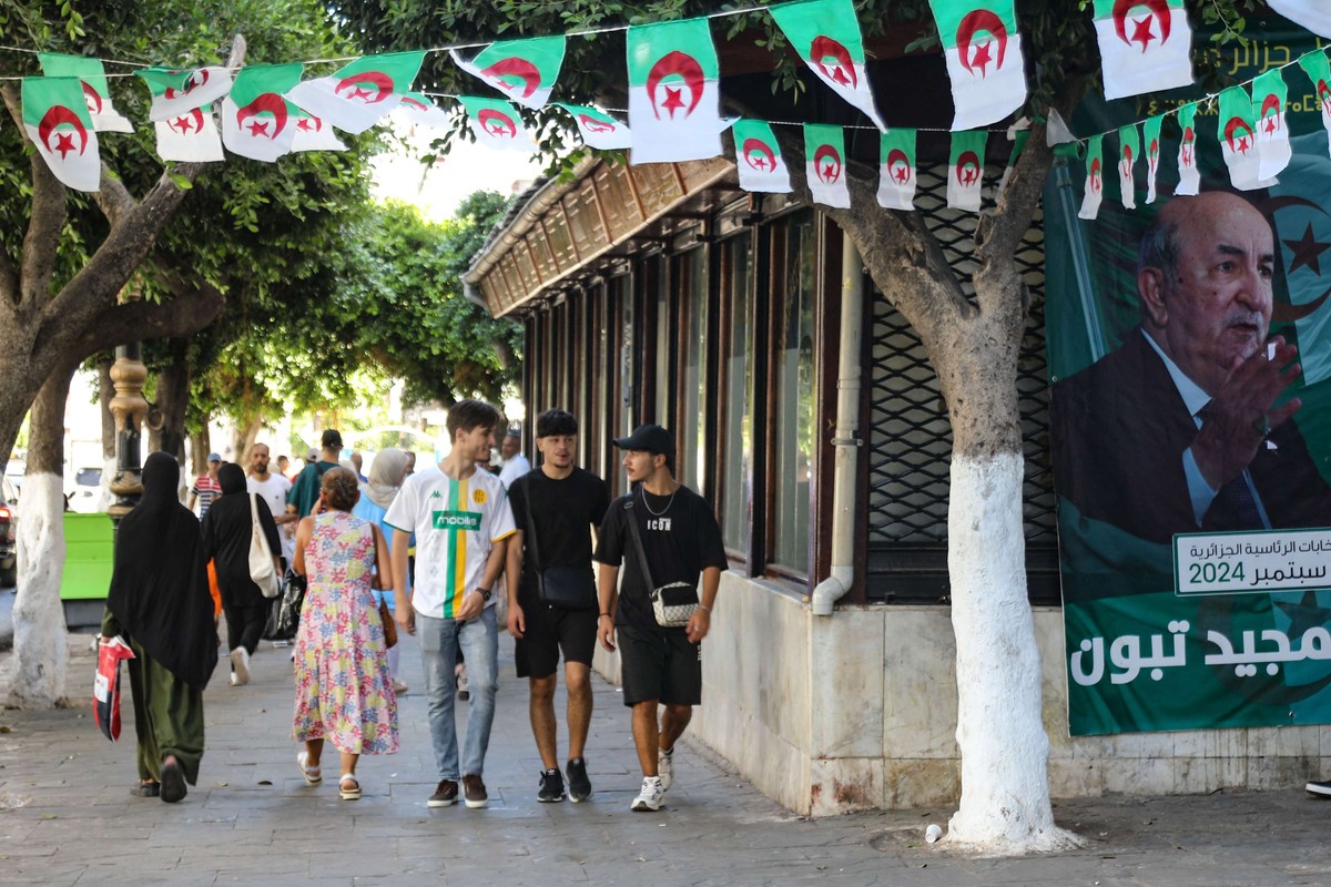الشارع الجزائري لا يعير اهتماما للانتخابات الرئاسية 