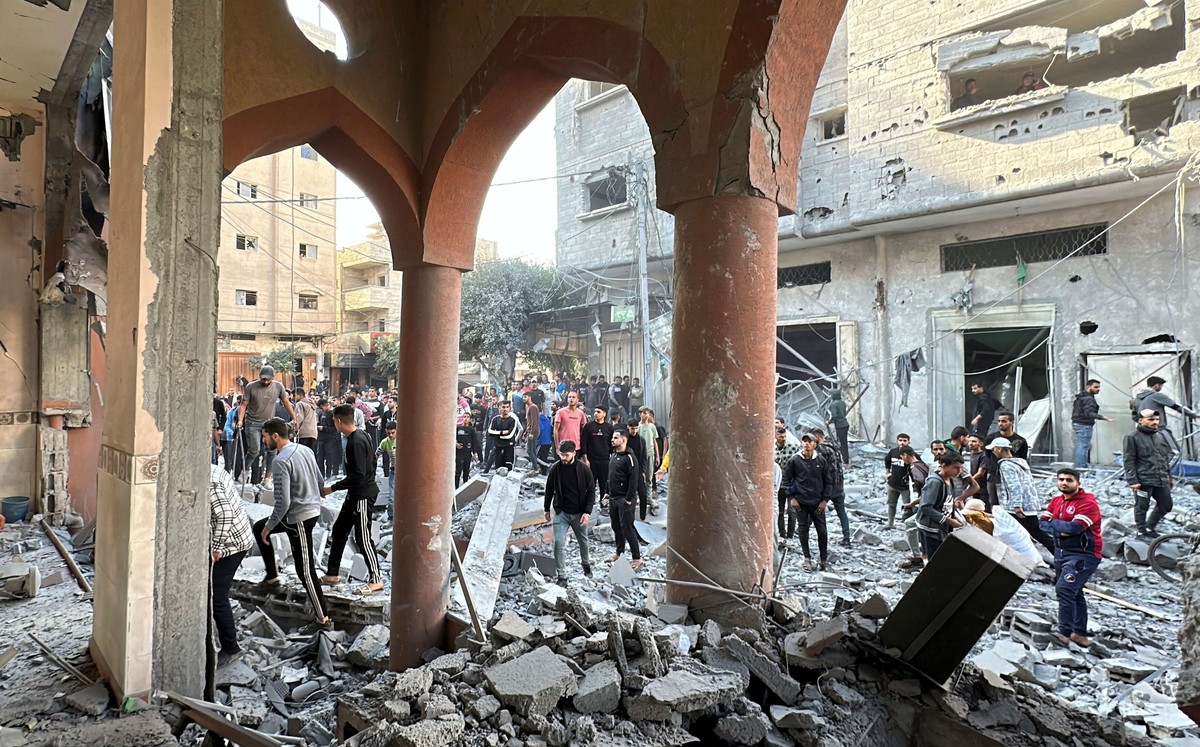 مسعفون يؤكدون مقتل 120 في هجمات إسرائيلية على غزة خلال 48 ساعة