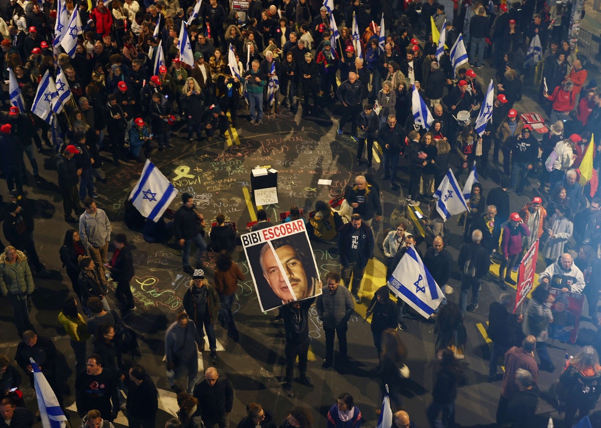 مظاهرات حاشدة في إسرائيل تطالب بتسوية ملف الرهائن 