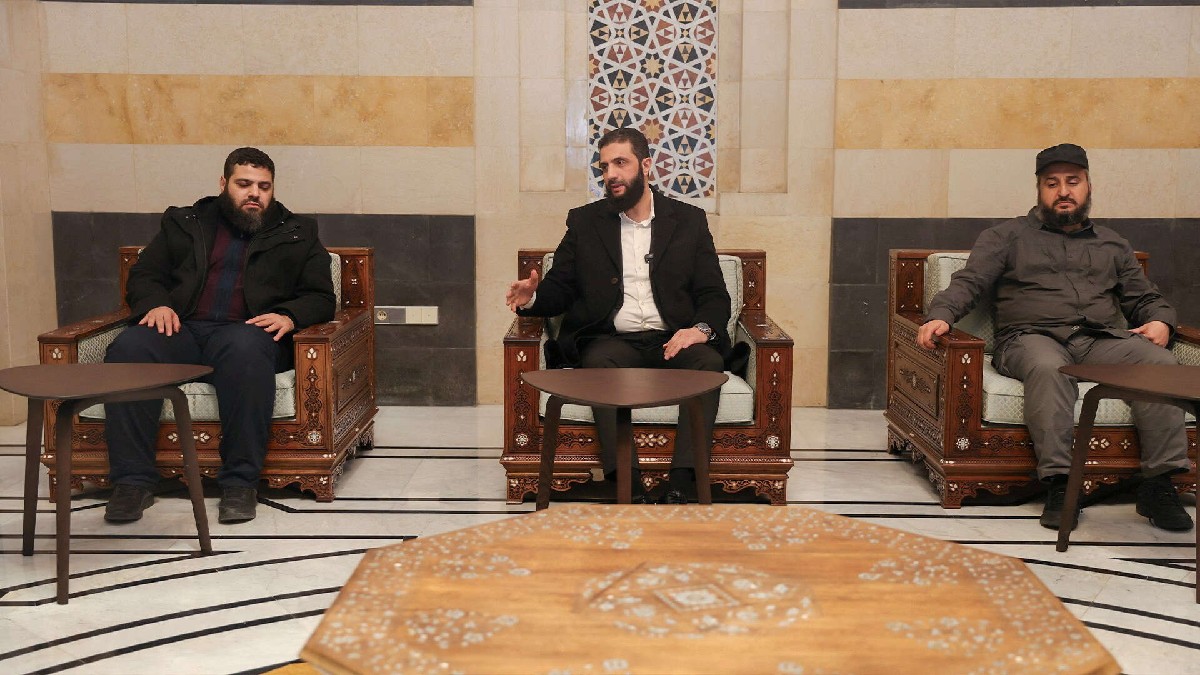 التعيينات في المؤسسة العسكرية السورية تطرح نقاط استفهام 