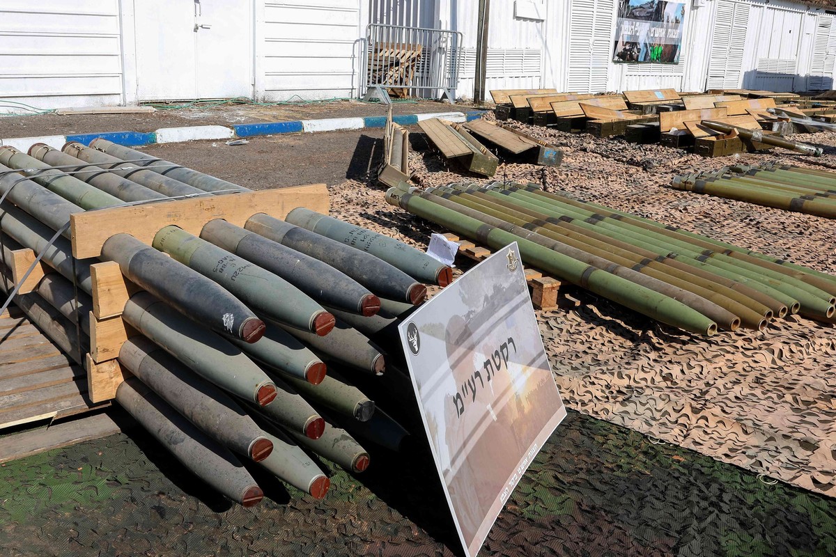 قدرة حزب الله على اعادة بناء ترسانته العسكرية تقلق اسرائيل