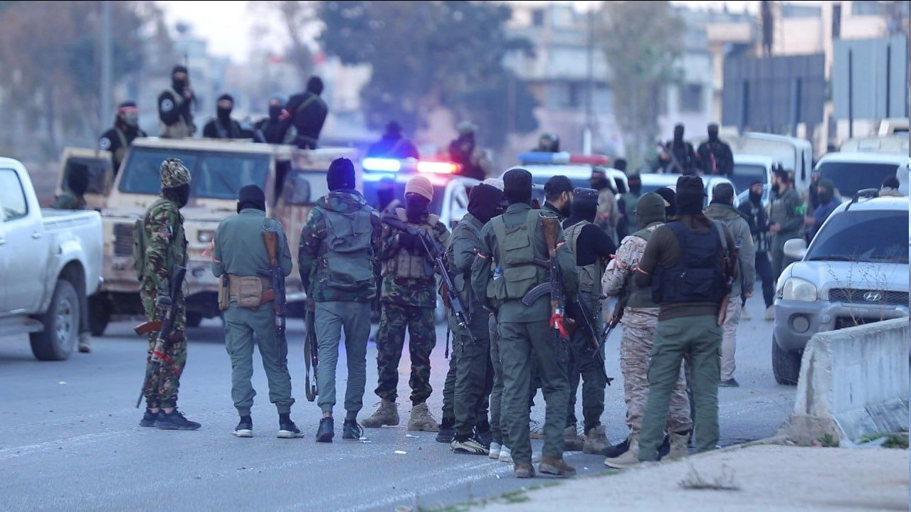 مخاوف من توتر طائفي بسبب استهداف مناطق تتواجد فيها الأقلية العلوية