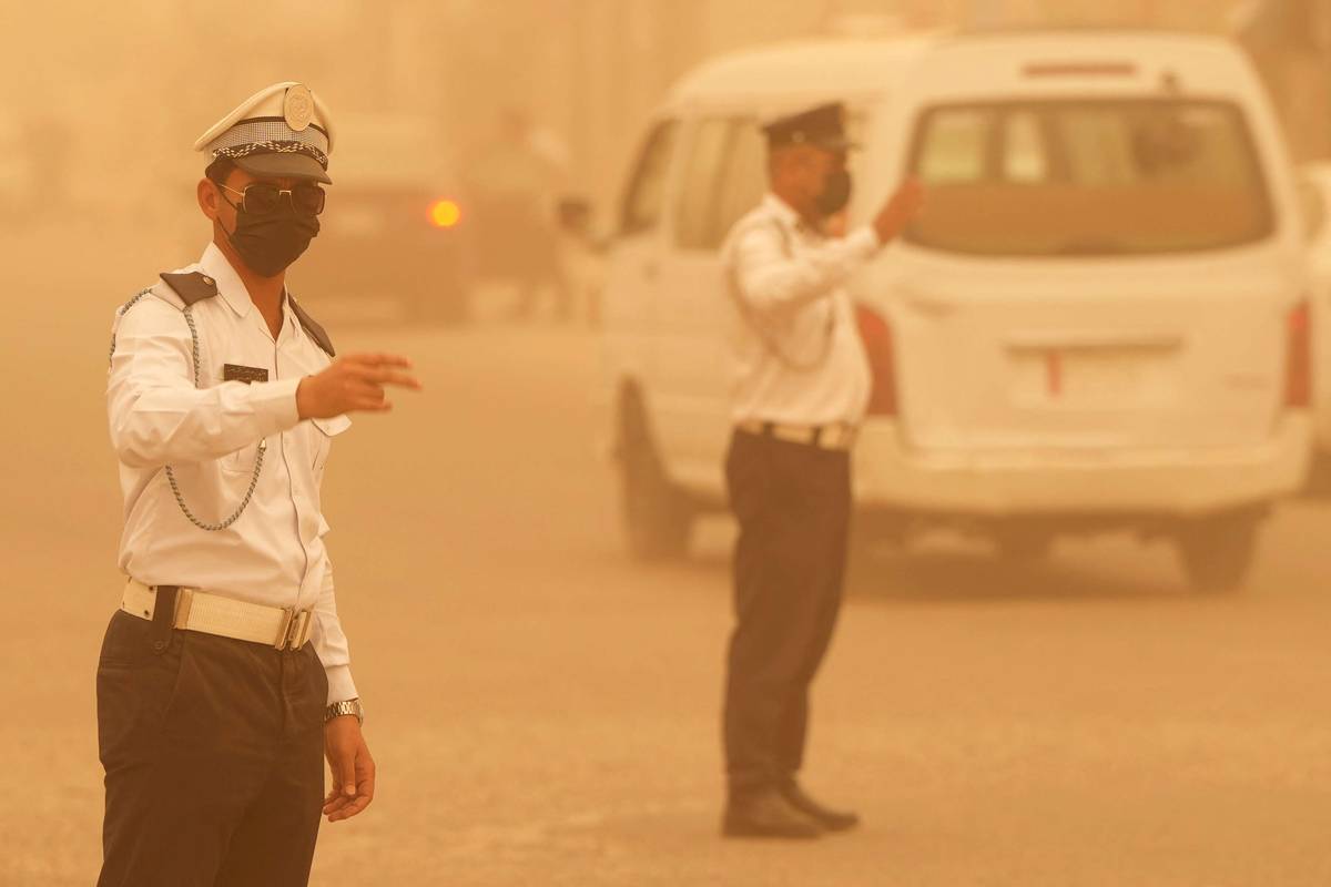 عاصفة ترابية في الناصرية جنوب العراق