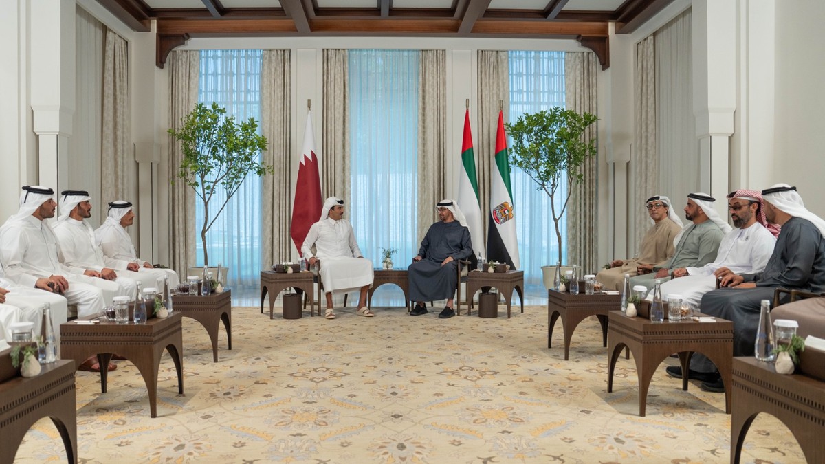 لقاء يعطي دفعة قوية للعلاقات الثنائية ويوسع مجالات التعاون بين الدوحة وأبوظبي