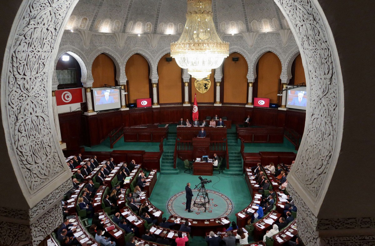 البرلمان التونسي بات يهتم أكثر بالملفات الاقتصادية والاجتماعية