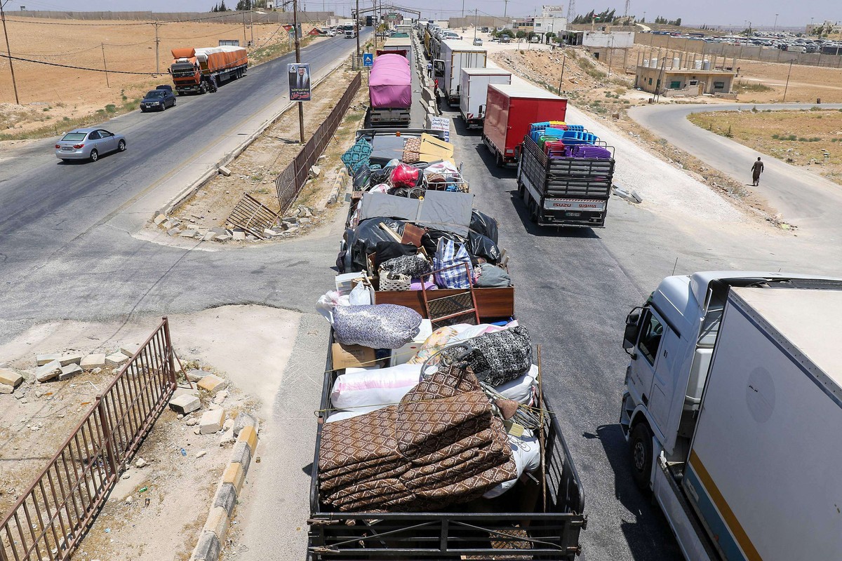 عودة تخفف الضغوط على دول الجوار