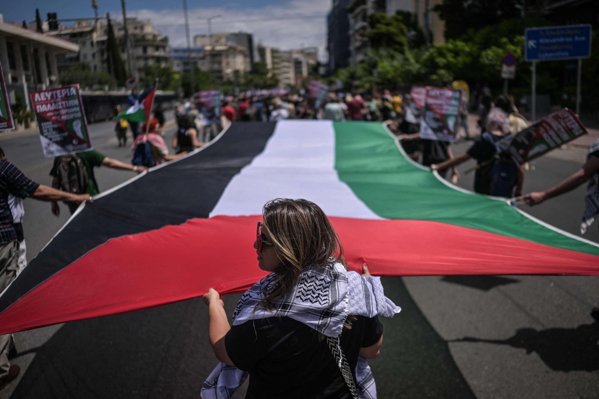 'حول القضية الفلسطينية'