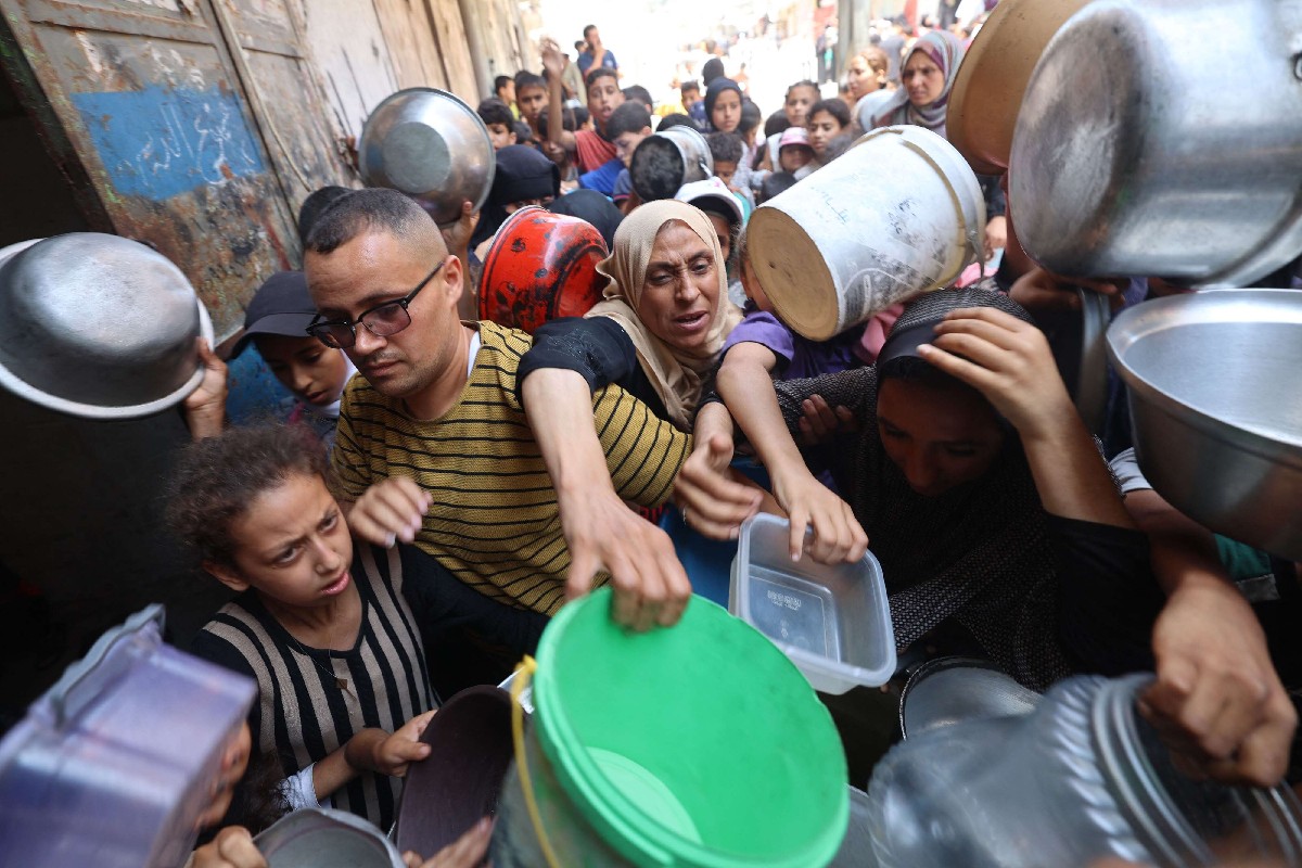 تجويع سكان غزة جريمة تبقى وصمة عار في جبين الانسانية