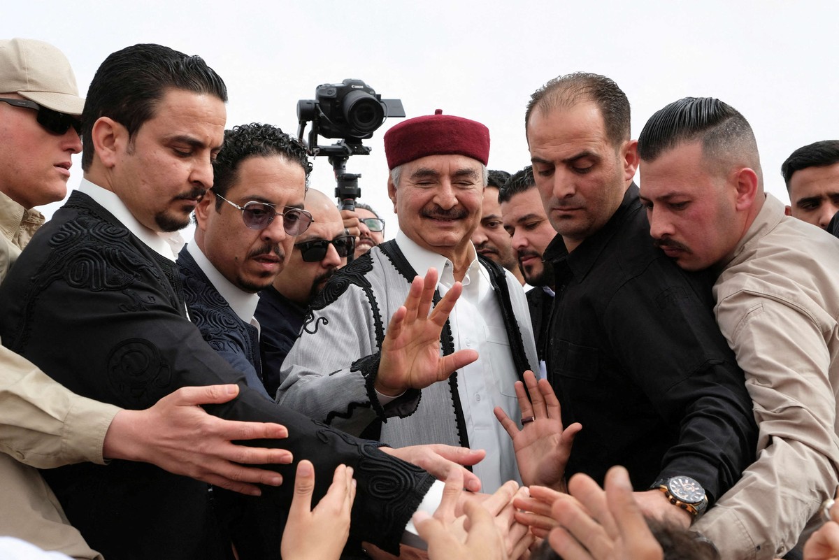 تصاعد نفوذ حفتر وأبنائه في شرق ليبيا