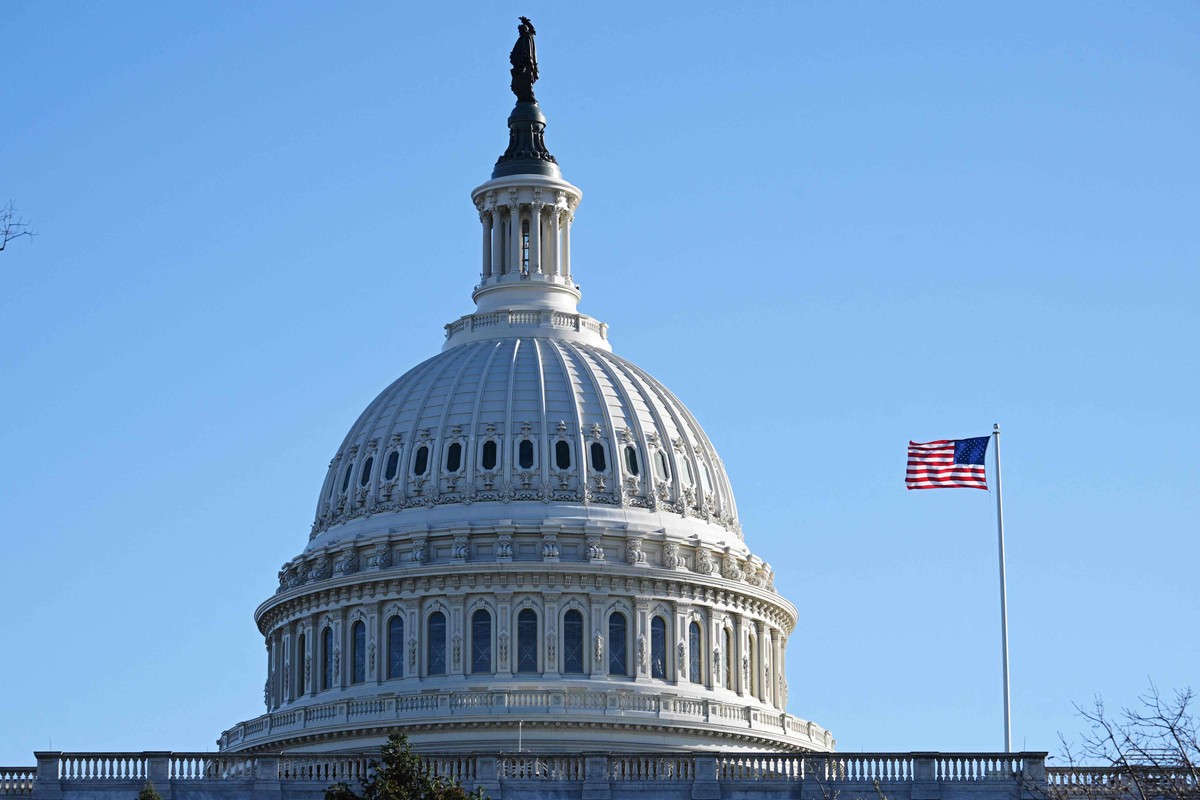 النقاش داخل مجلس النواب الاميركي شهد انقسامًا حادًا بين الجمهوريين والديمقراطيين