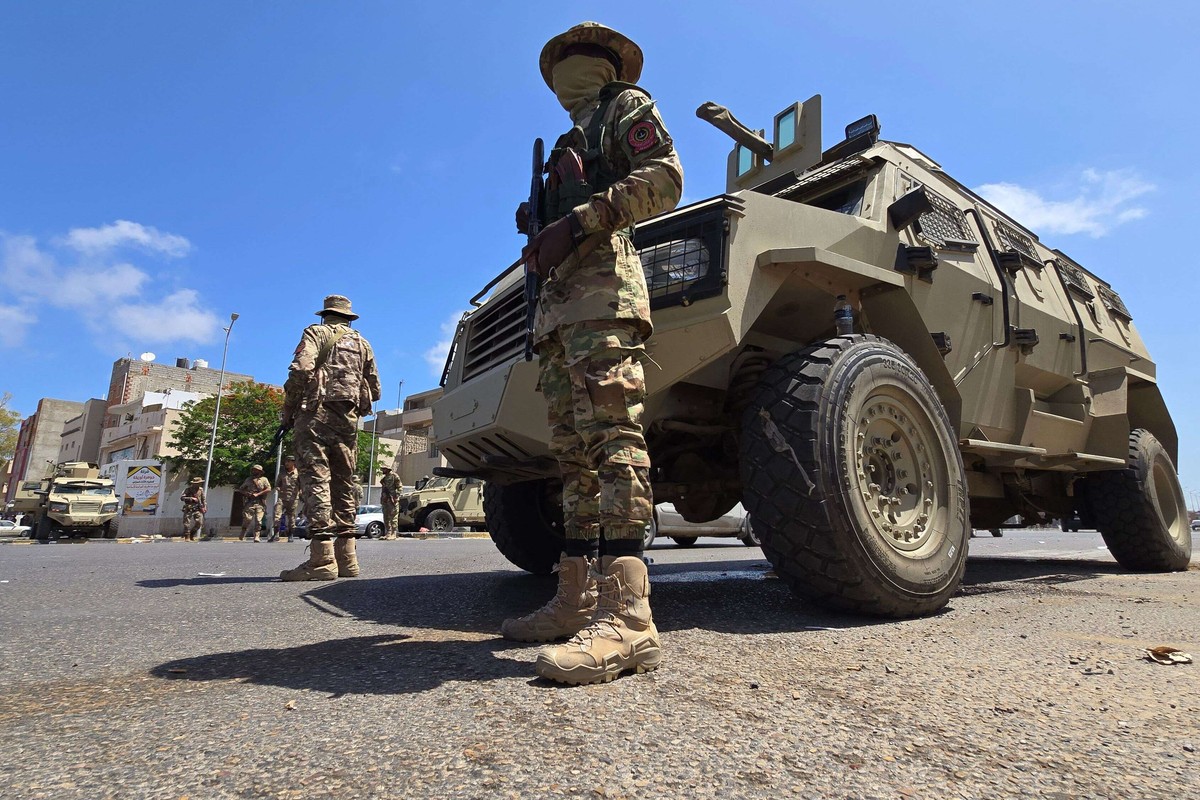 القوات الحكومية تعزز من تدابيرها الأمنية في محيط مقر البعثة الأممية