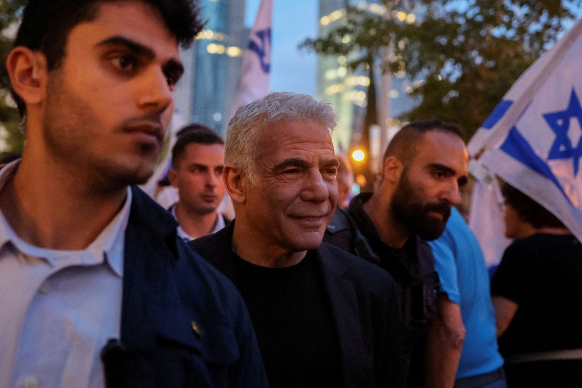 لابيد من الأصوات المعتدلة في اسرائيل