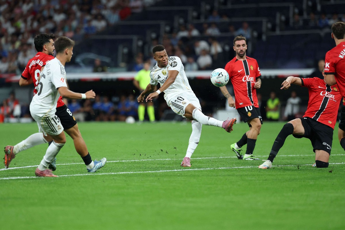 الريال يرفع رصيده إلى تسع نقاط متصدرا جدول الترتيب