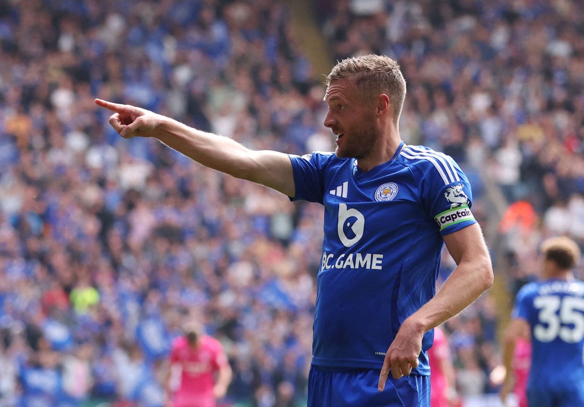 فاردي خاض 500 مباراة بقميص ليستر، سجل خلالها 200 هدف