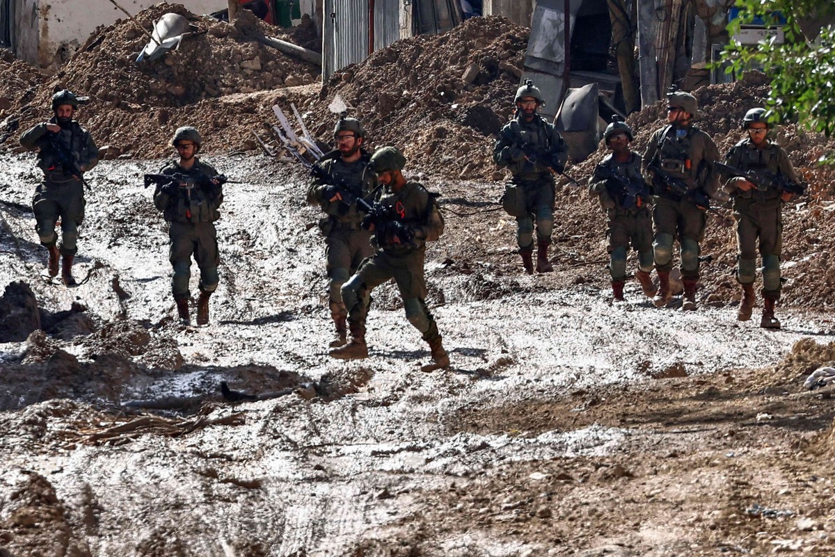 الجيش الإسرائيلي يعتقل نحو 1300 فلسطيني خلال يومين