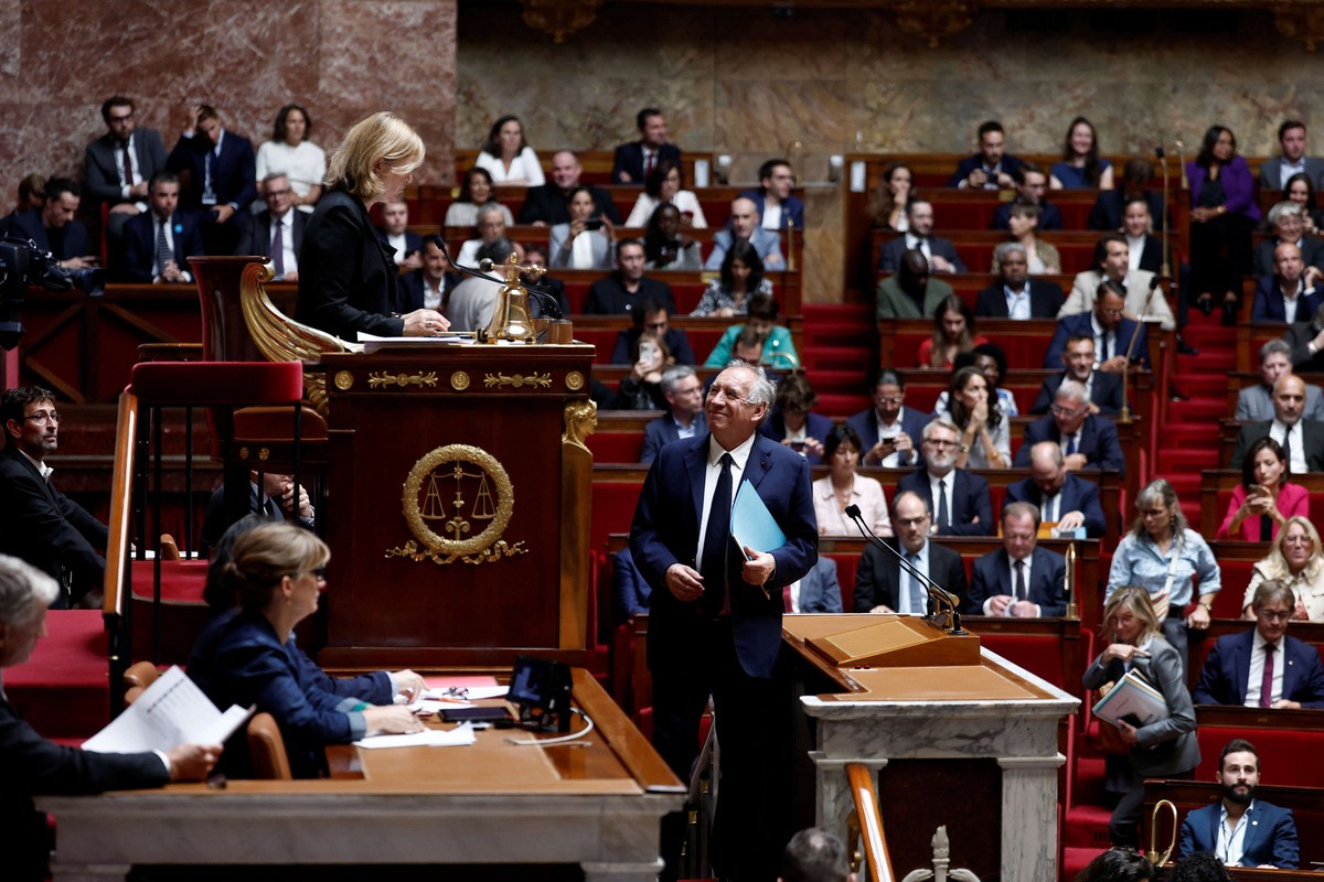 بايرو لم يصمد طويلا 