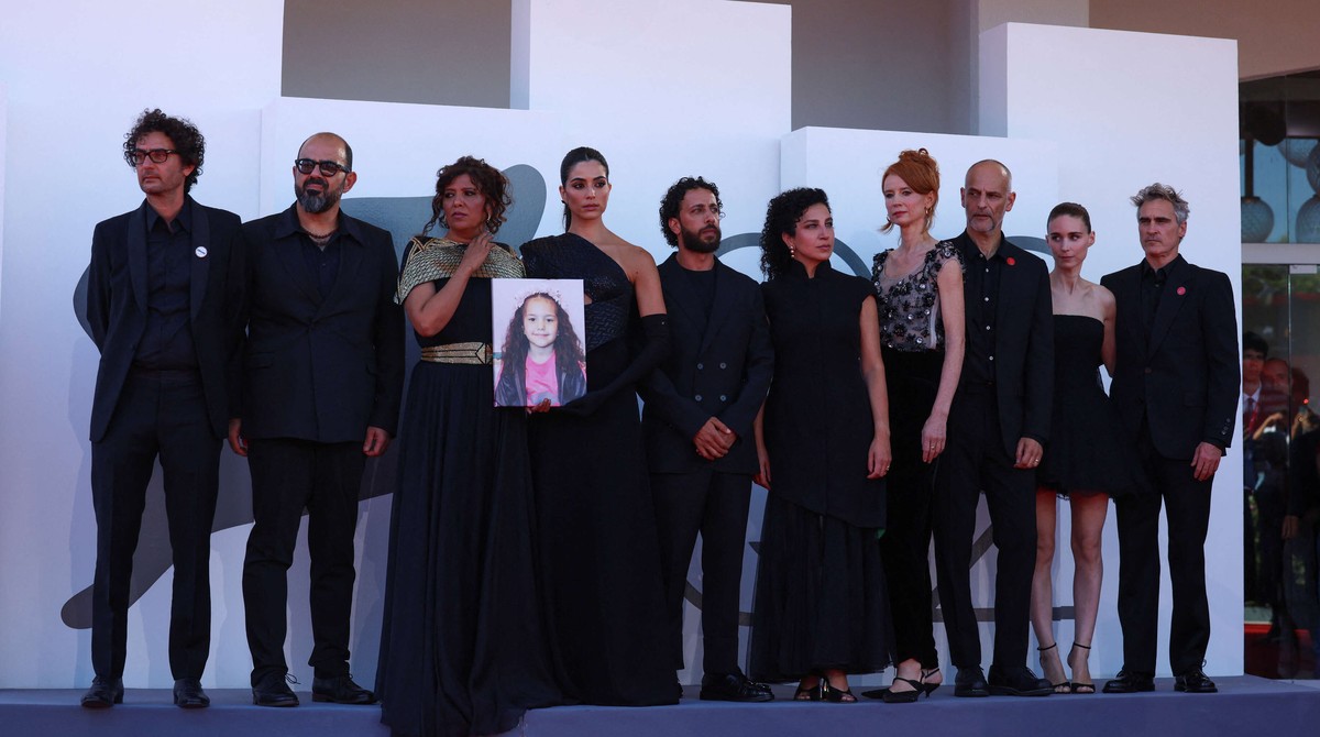 المخرجة التونسية الفرنسية كوثر بن هنية أ