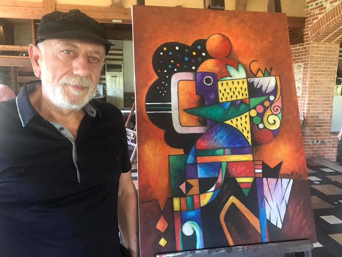 الفنان اللبناني علي شمس الدين