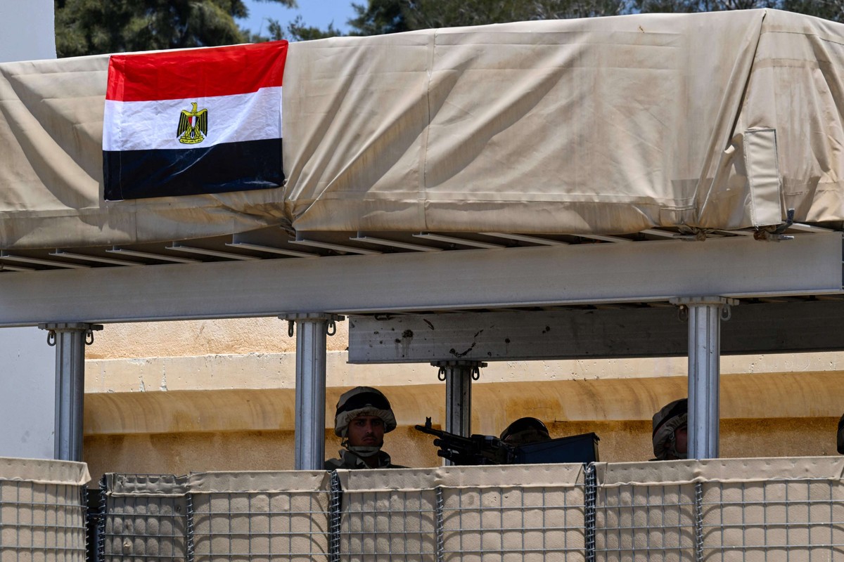 اتهامات متبادلة بين القاهرة وتل أبيب بغلق معبر رفح  