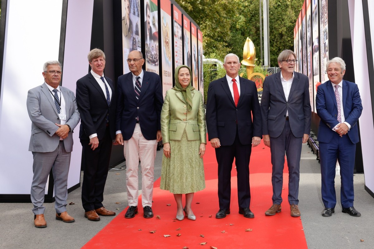 المعارضة الايرانية ترفض دستور ولاية الفقيه وسياسة الحروب