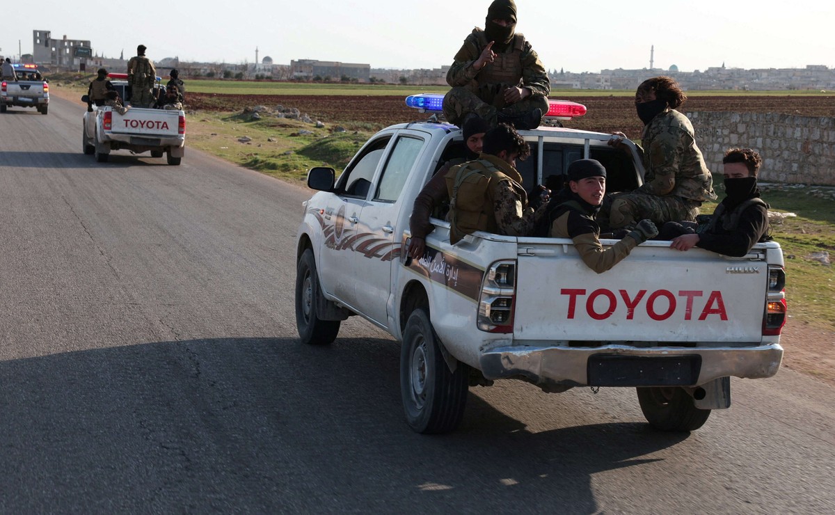 القوات السورية تواجه العديد من بؤر التوتر