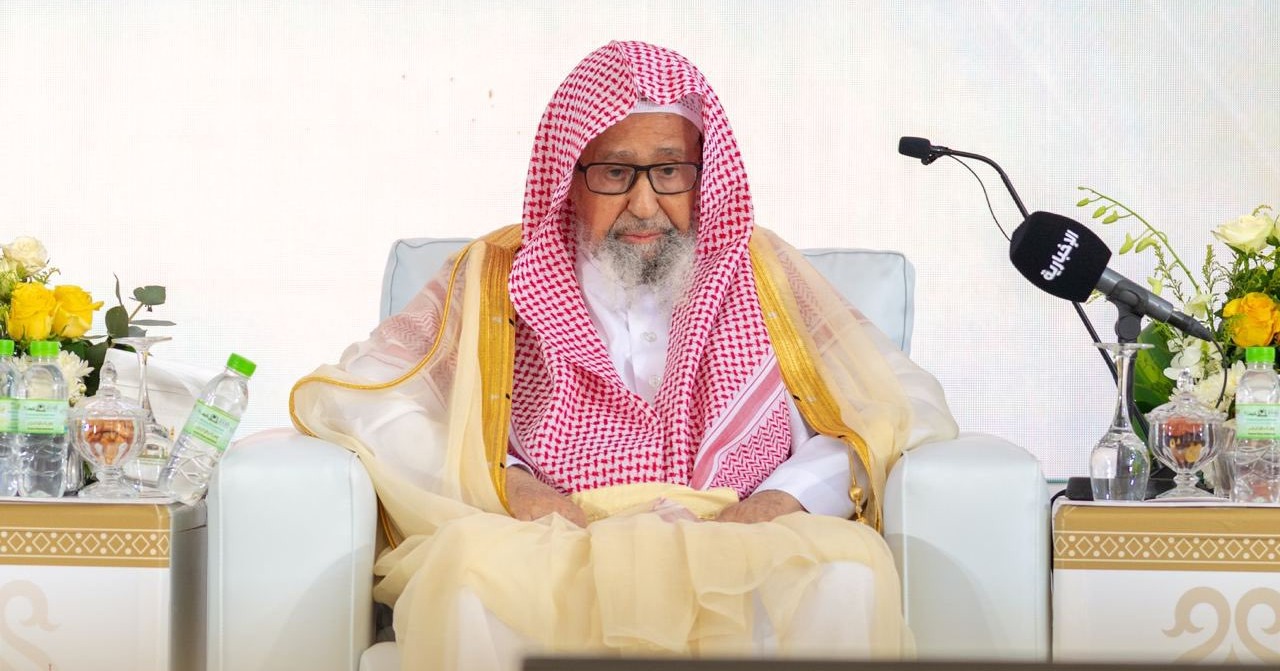 الفوزان يمتلك المعايرر العلمية اللازمة لتولي منصب المفتي