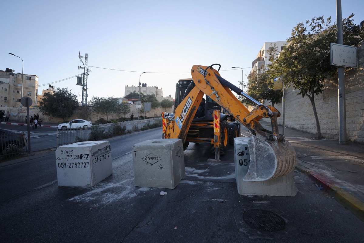 إسرائيل حولت القدس الشرقية إلى ما يشبه الثكنة المحاصَرة بصريًا وماديًا