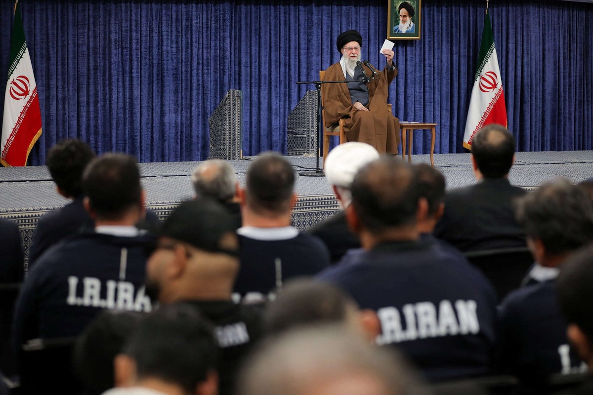 سلطة تصنع مآسي الشعب الايراني