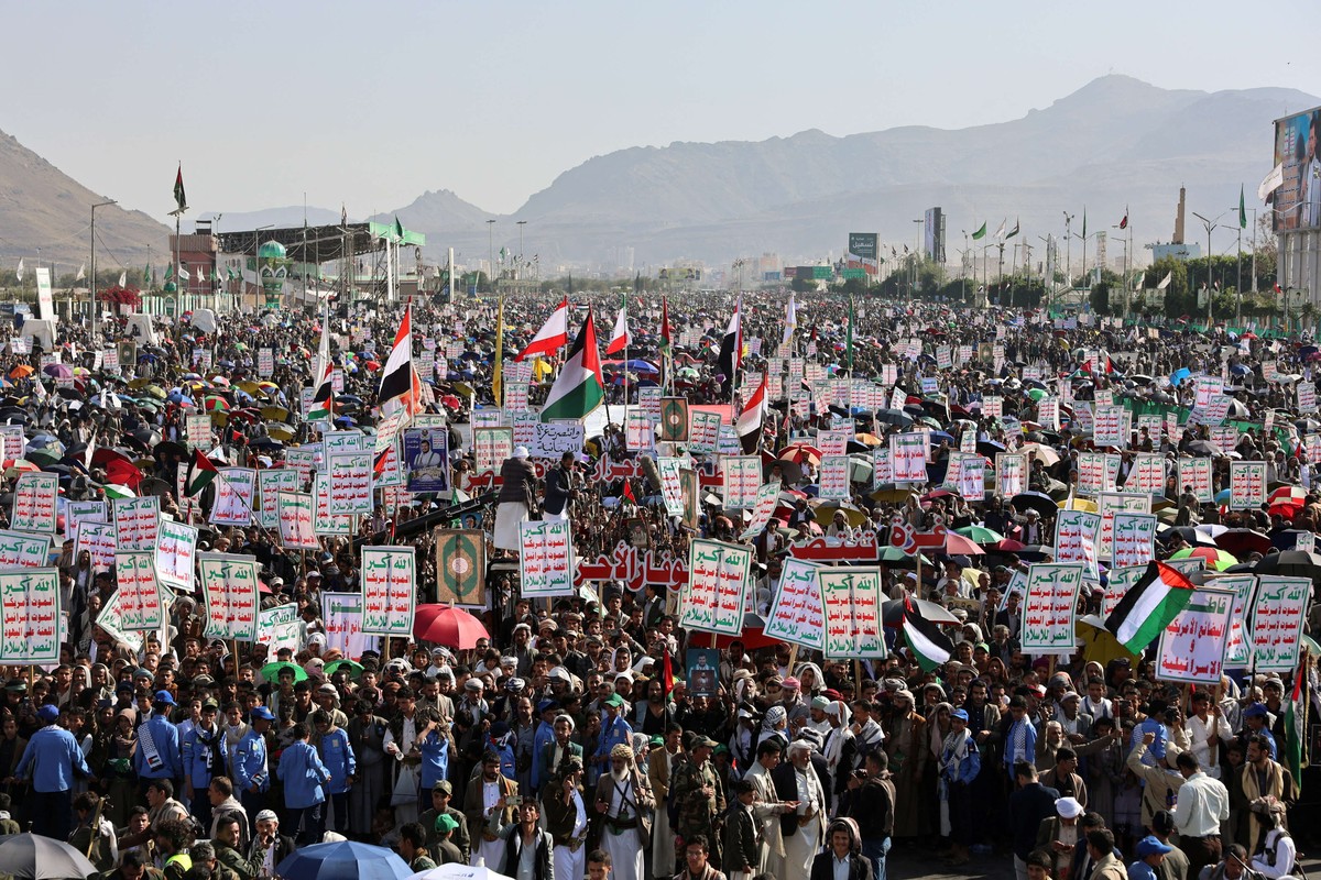 الحوثيون يتمسكون بالتصعيد