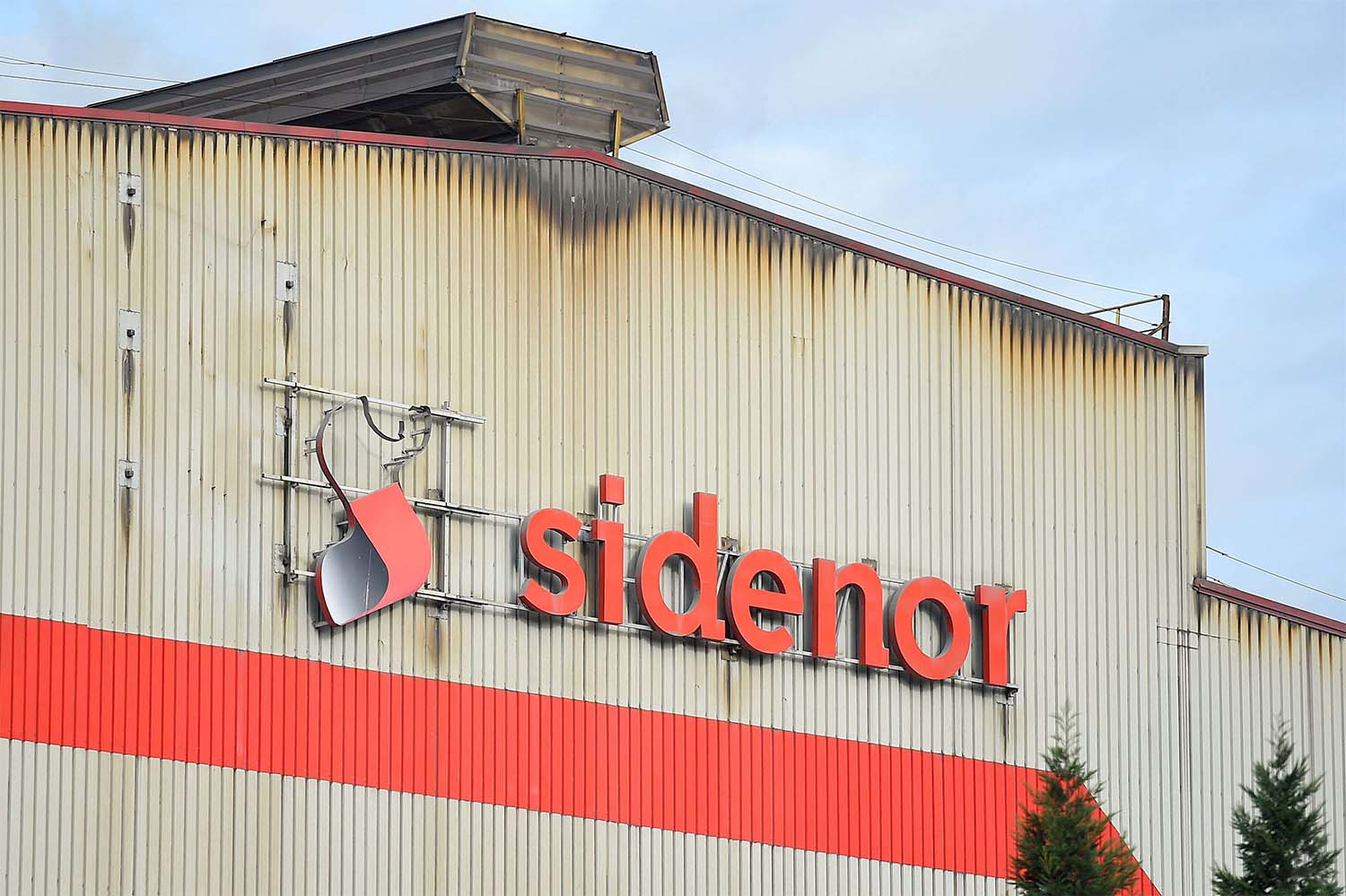 Sidenor is being probed for allegedly selling steel to an Israeli firm for the purpose of making weapons