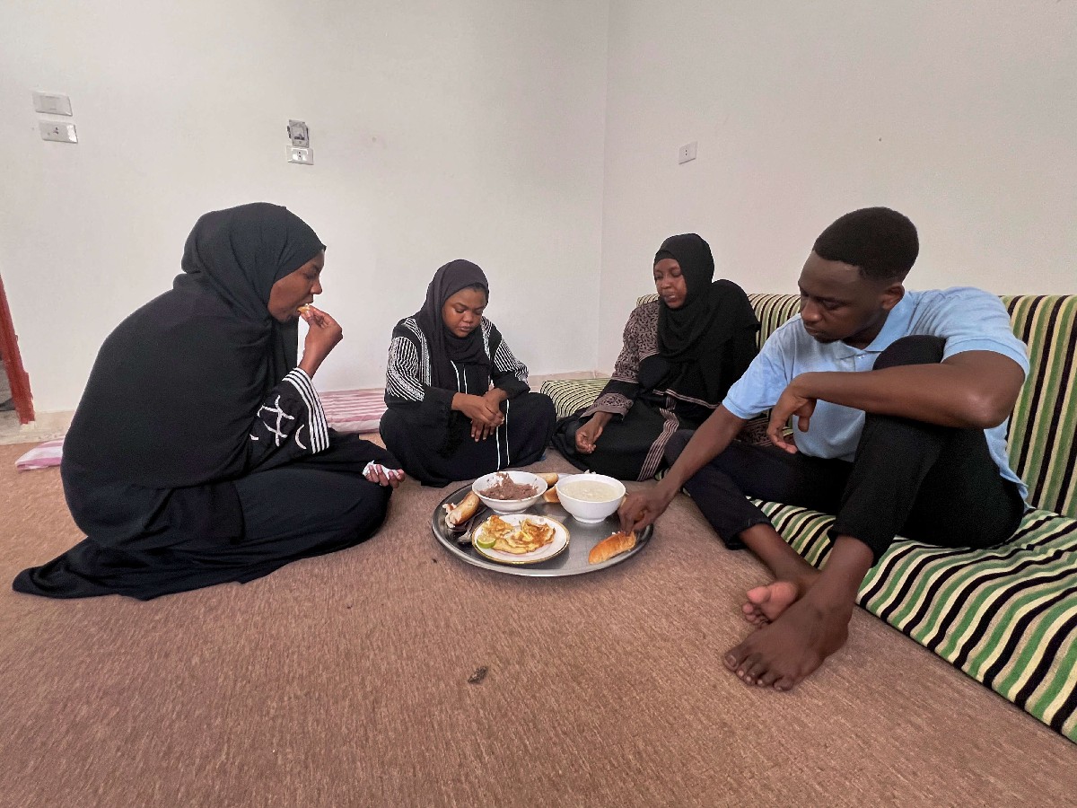 السودانيون يدفعون فاتورة حرب عبثية 