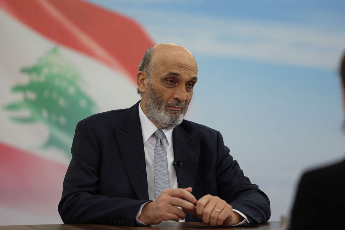 سمير جعجع يطالب حزب الله باحترام قرارات الدولة اللبنانية