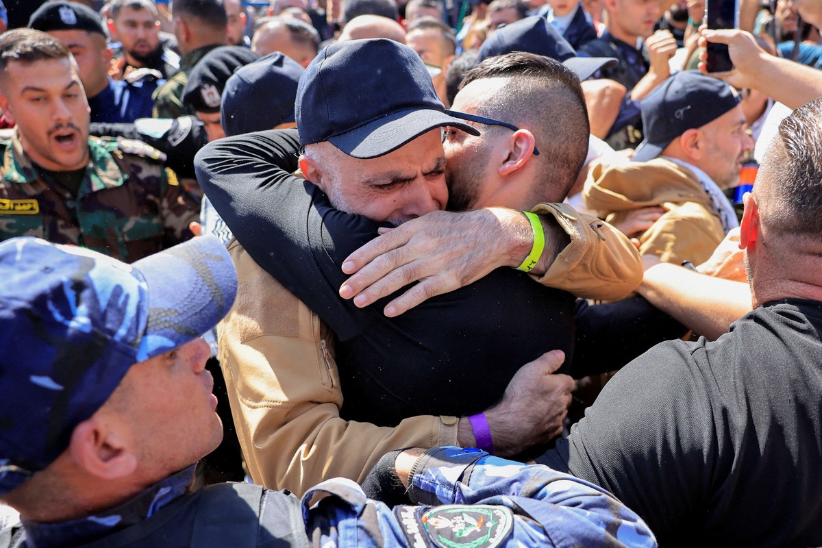 أسرى محررون تحدثوا عن معناتهم في السجون الاسرائيلية