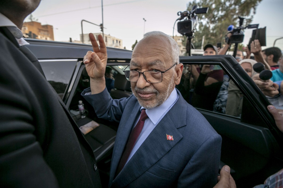 الحكم على الغنوشي بدفع غرامة مالية