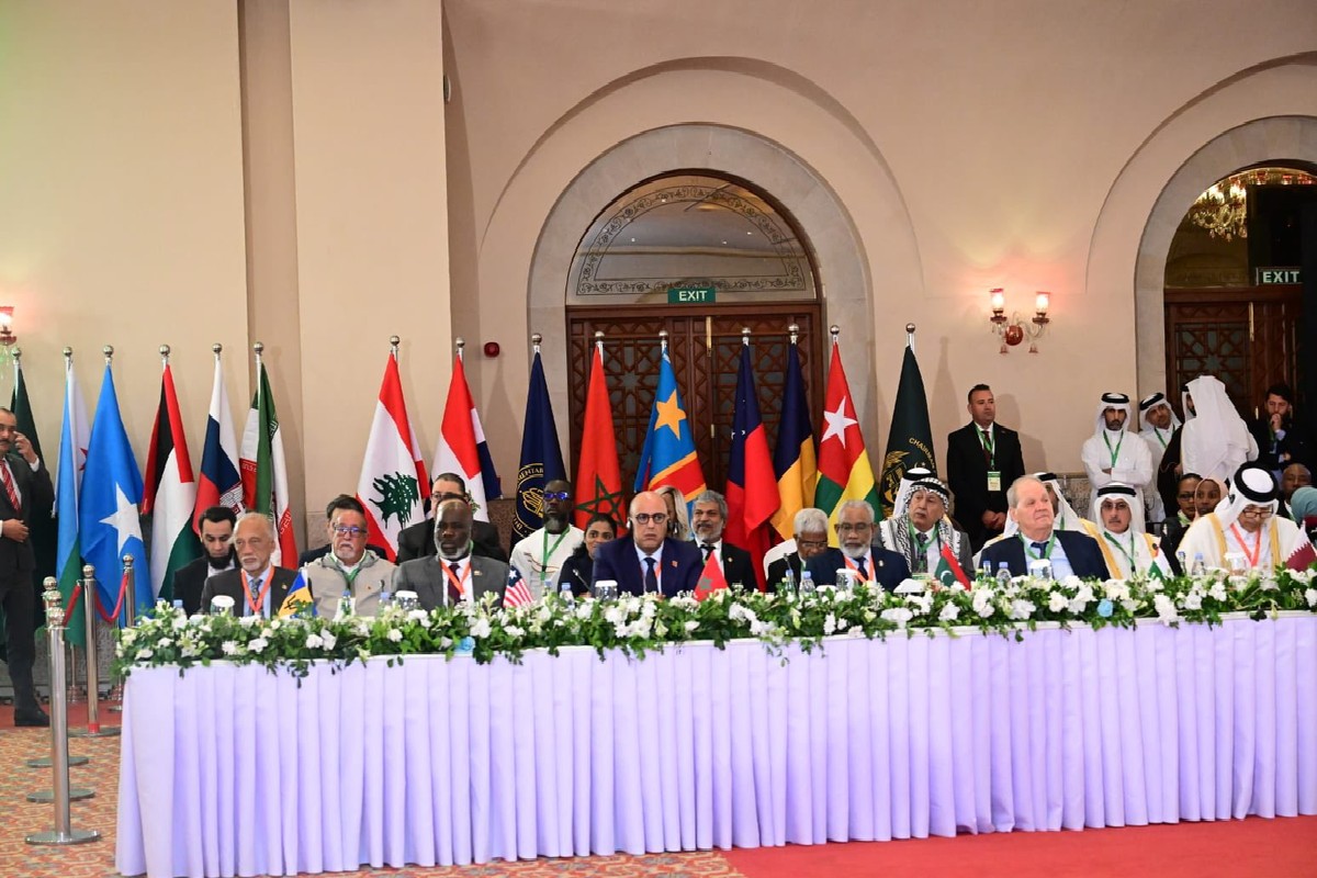 دبلوماسية برلمانية مؤثرة 