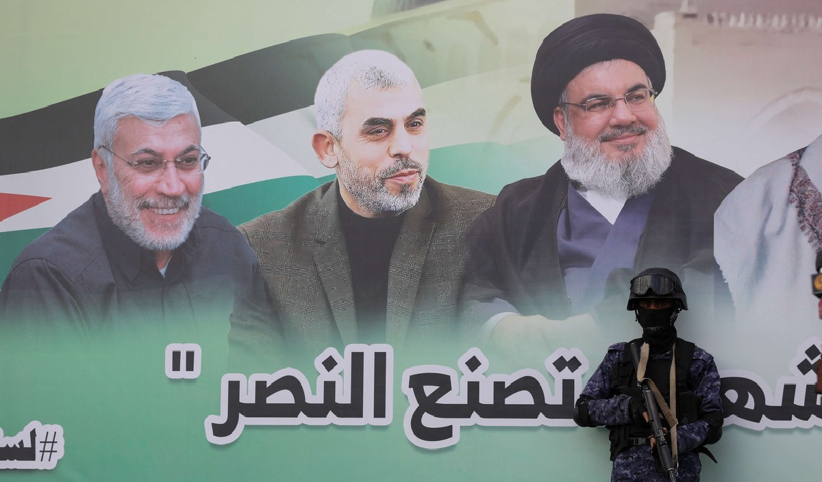 شعارات للاستهلاك الاعلامي