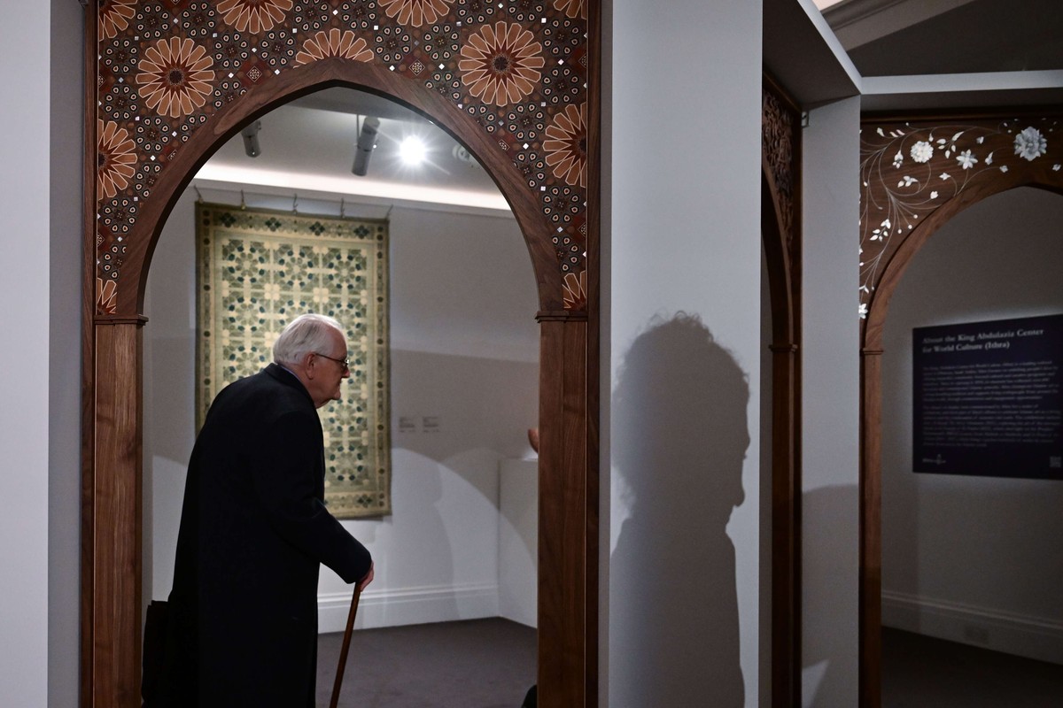 المعرض يستمر حتى نهاية نوفمبر